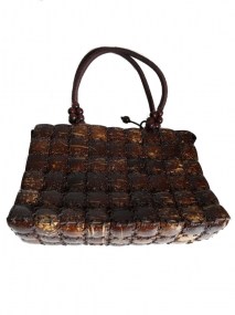 mooie handtas van kokosnoot 