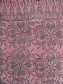 Sarong premium figuren kleuren geel groen blauw paars versierd met franjes,